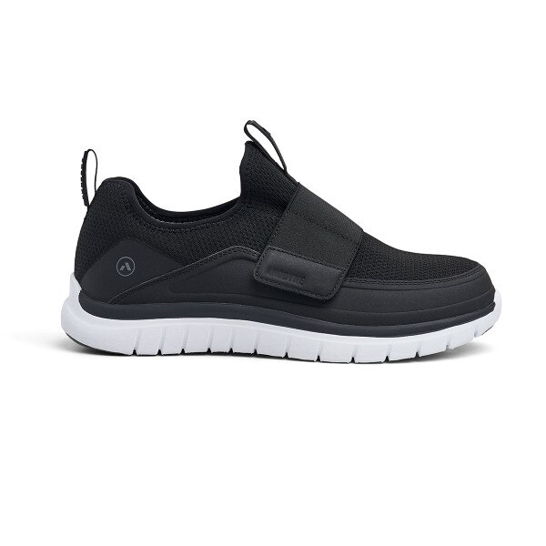 No. 17 Sport Sprinter in Black